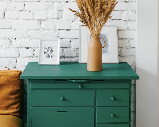 flower-pot on a drawer